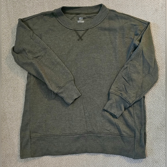 Aerie olive green lounge set - Picture 6 of 9